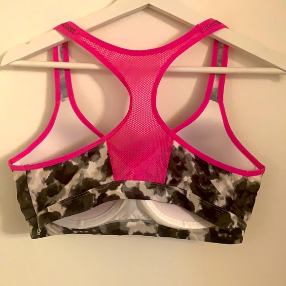 Sports bra no underwire - Picture 3 of 4